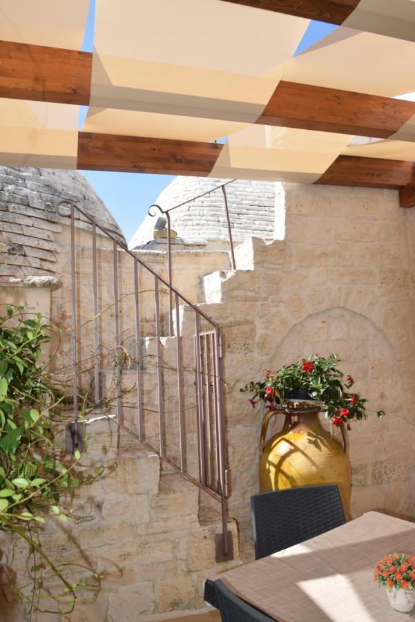 マルティナ・フランカ Quei Trulli Divini Bed & Breakfast エクステリア 写真