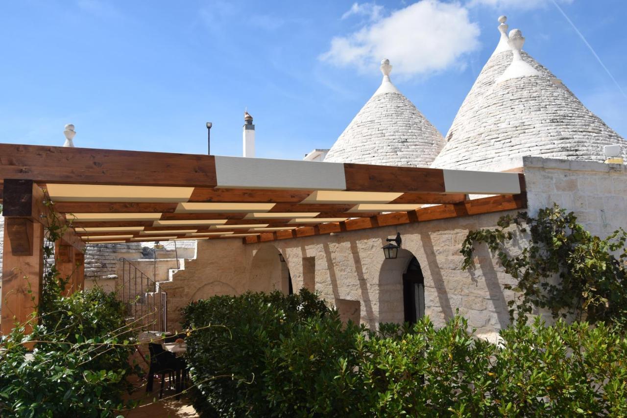 マルティナ・フランカ Quei Trulli Divini Bed & Breakfast エクステリア 写真