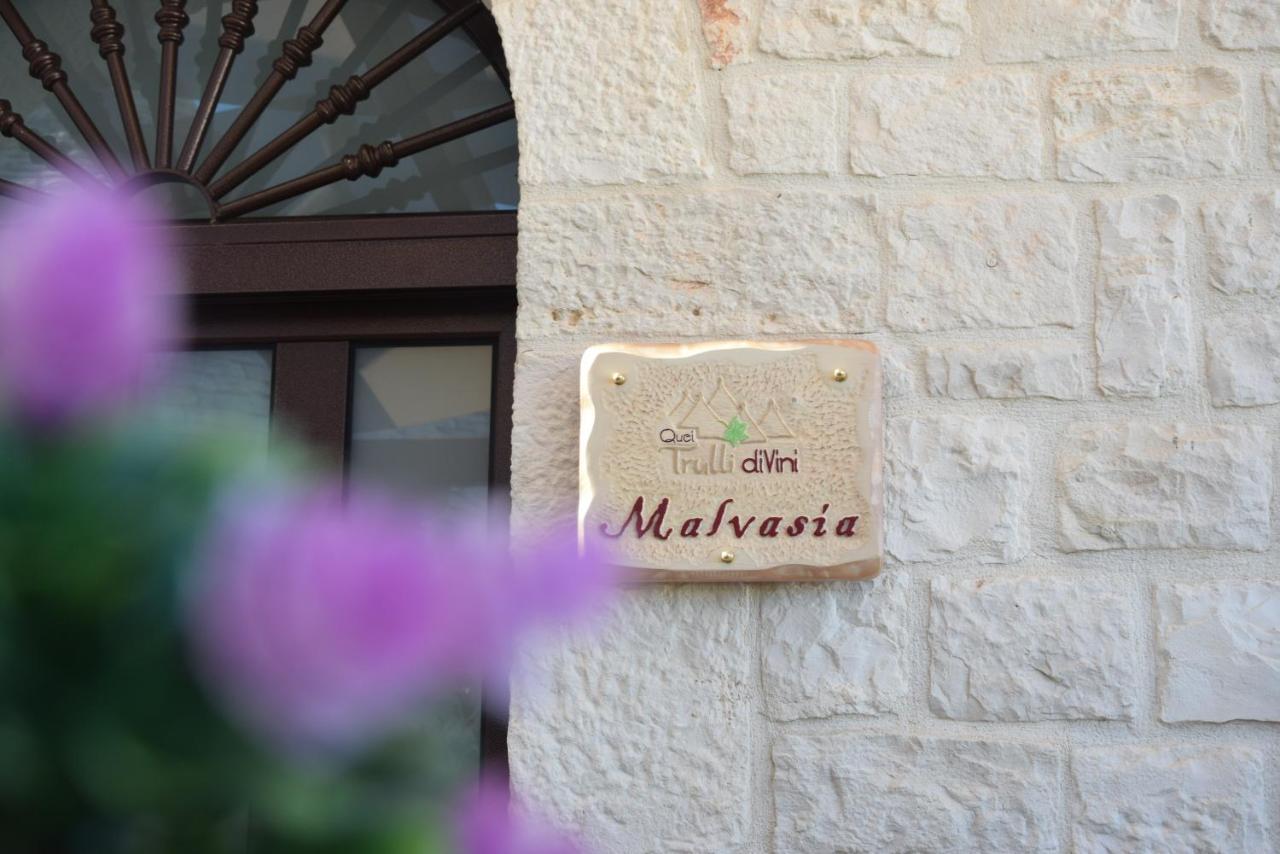 マルティナ・フランカ Quei Trulli Divini Bed & Breakfast エクステリア 写真