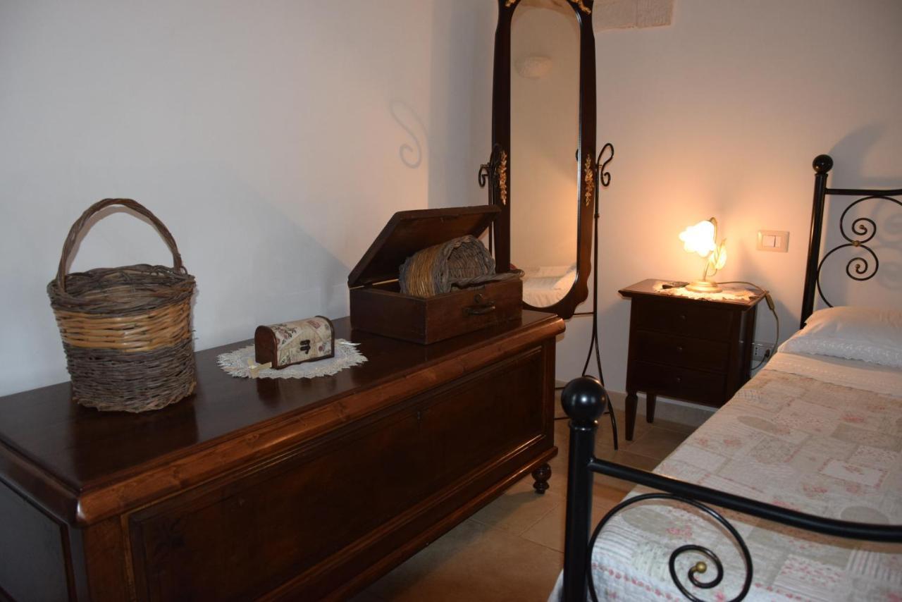 マルティナ・フランカ Quei Trulli Divini Bed & Breakfast エクステリア 写真